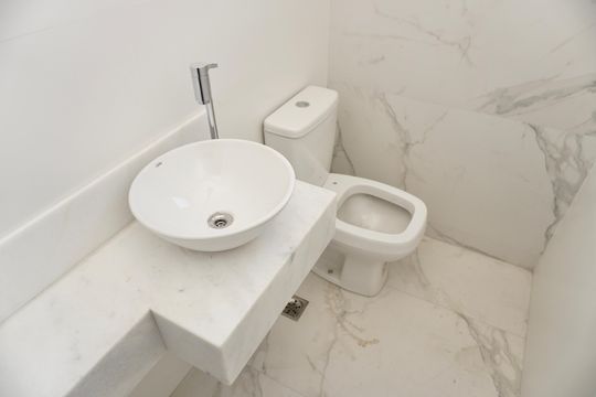 Lavabo de apartamento à venda com 3 quartos, 90m² em Calafate, Belo Horizonte