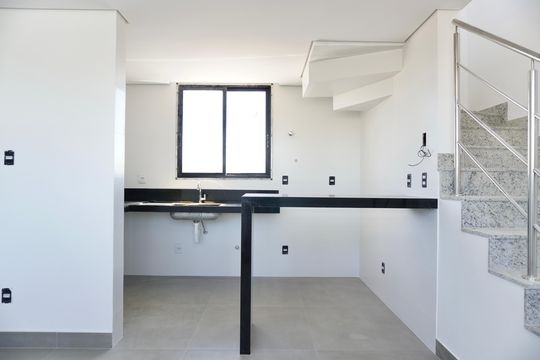 Cozinha de apartamento à venda com 3 quartos, 117m² em Calafate, Belo Horizonte