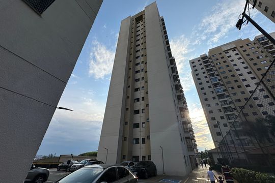 Fachada de apartamento à venda com 2 quartos, 53m² em Jardim Belval, Barueri