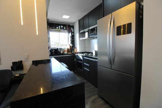cozinha de apartamento para alugar com 2 quartos, 37m² em Vila Pierina, São Paulo