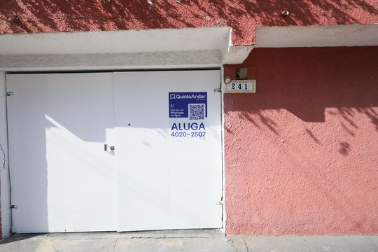 Fachada de casa para alugar com 1 quarto, 45m² em Santo Antônio, Osasco
