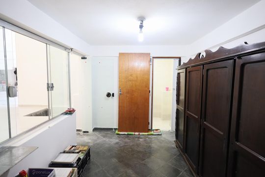 Quarto de casa para alugar com 1 quarto, 45m² em Santo Antônio, Osasco