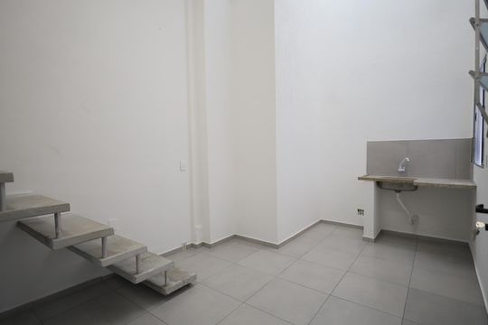Casa para alugar com 1 quarto, 45m² em Santo Antônio, Osasco