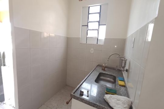 Cozinha de casa para alugar com 1 quarto, 40m² em São Miguel, São Gonçalo
