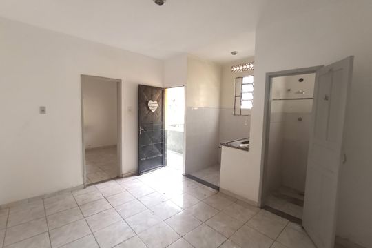 Casa para alugar com 1 quarto, 40m² em São Miguel, São Gonçalo