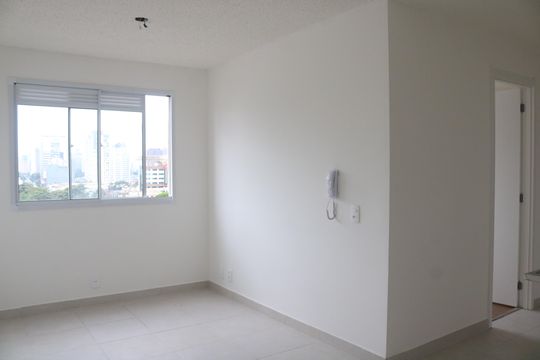 Apartamento para alugar com 2 quartos, 34m² em Parque Industrial Tomas Edson, São Paulo