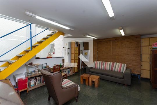 Casa para alugar com 4 quartos, 200m² em Barra Funda, São Paulo
