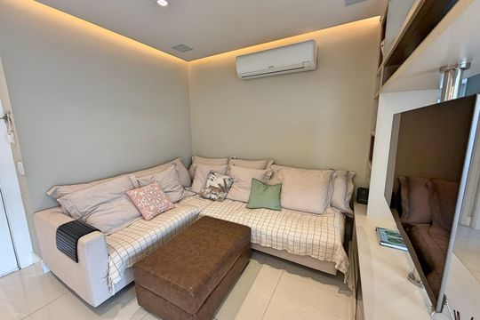 Sala de apartamento à venda com 3 quartos, 110m² em Bosque da Saúde, São Paulo