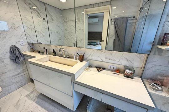 banheiro de apartamento à venda com 3 quartos, 110m² em Bosque da Saúde, São Paulo