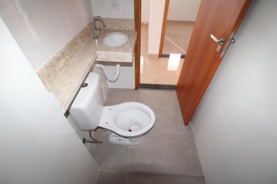 Banheiro de apartamento à venda com 2 quartos, 40m² em Jardim São Paulo, São Paulo