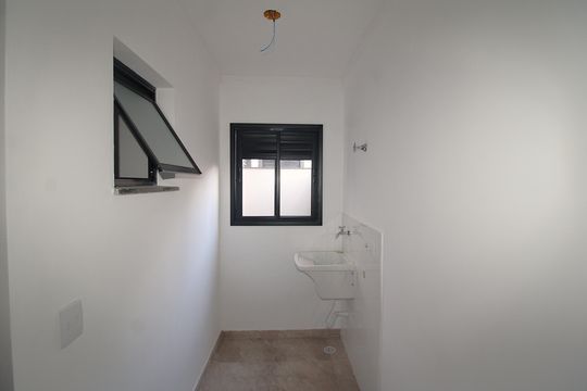 Sala / Cozinha de apartamento à venda com 2 quartos, 40m² em Jardim São Paulo, São Paulo