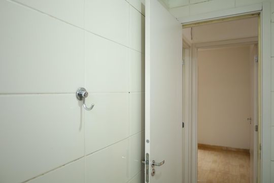 Banheiro de apartamento para alugar com 2 quartos, 42m² em Jardim Nélia, Ferraz de Vasconcelos