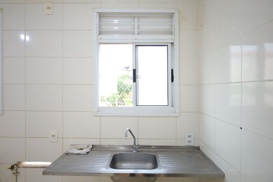 Cozinha de apartamento para alugar com 2 quartos, 42m² em Jardim Nélia, Ferraz de Vasconcelos