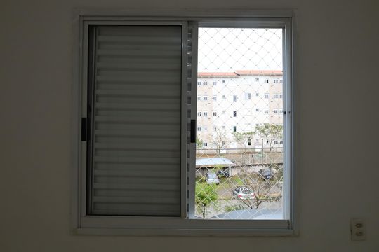 Quarto 1 de apartamento para alugar com 2 quartos, 42m² em Jardim Nélia, Ferraz de Vasconcelos