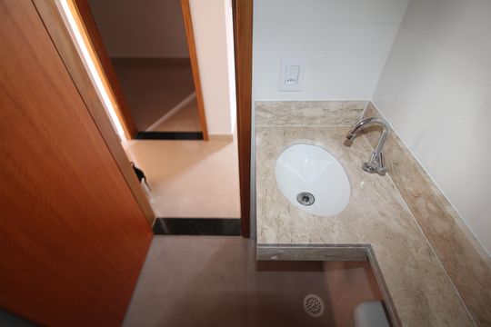 Banheiro de apartamento à venda com 2 quartos, 40m² em Jardim São Paulo, São Paulo