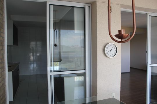 Varanda de apartamento para alugar com 3 quartos, 109m² em Jardim Arpoador, São Paulo