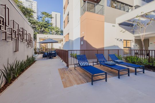 Piscina de kitnet/studio para alugar com 1 quarto, 24m² em Pinheiros, São Paulo