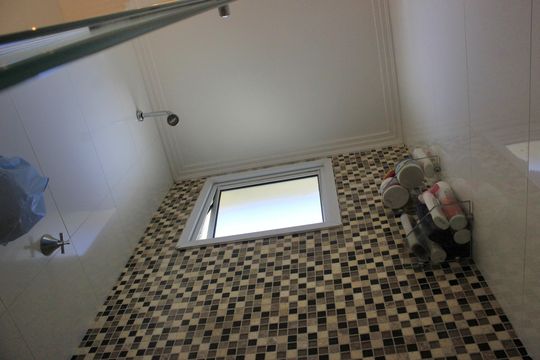 Banheiro da suíte de apartamento à venda com 2 quartos, 83m² em Vila Santo Antonio, Guarulhos