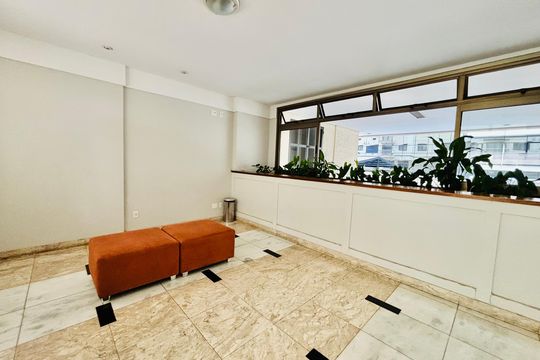Hall de entrada de apartamento para alugar com 3 quartos, 80m² em Alphaville Industrial, Barueri