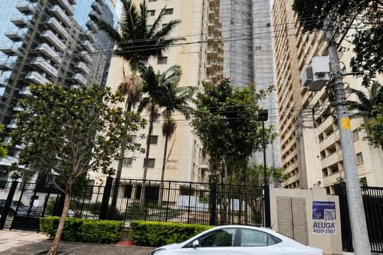 Fachada do Prédio de apartamento para alugar com 3 quartos, 80m² em Alphaville Industrial, Barueri