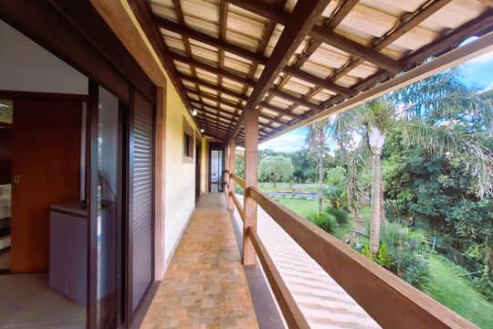 Varanda de casa de condomínio à venda com 3 quartos, 365m² em Villa Bella, Itabirito