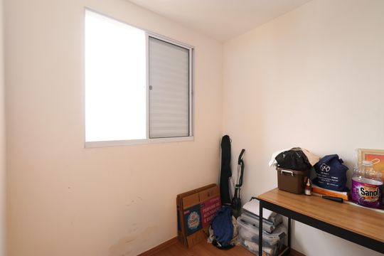 Quarto 2 de apartamento para alugar com 2 quartos, 38m² em Lapa, São Paulo