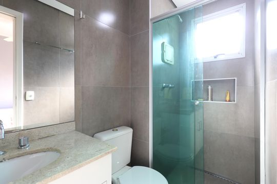 Banheiro da Suíte 1 de apartamento para alugar com 4 quartos, 129m² em Alto da Lapa, São Paulo