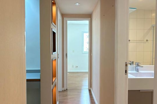 Corredor de apartamento à venda com 3 quartos, 77m² em Campestre, Santo André