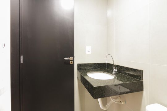 Banheiro de kitnet/studio à venda com 1 quarto, 19m² em Tatuapé, São Paulo