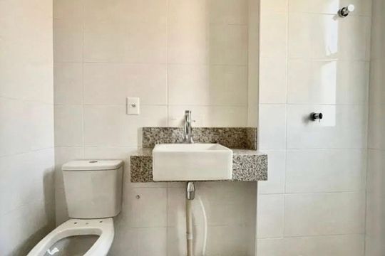 Banheiro da Suíte de apartamento à venda com 2 quartos, 63m² em Cidade Nova, Belo Horizonte
