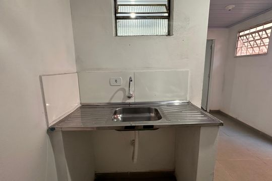 Casa para alugar com 1 quarto, 22m² em Santo Amaro, São Paulo