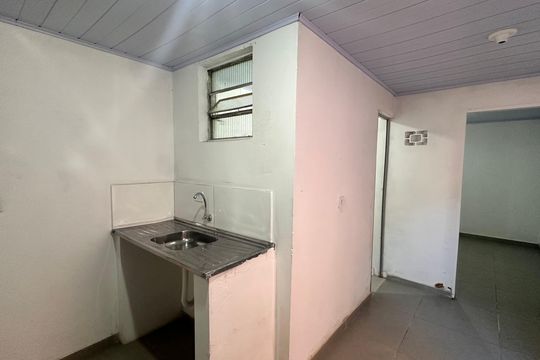 Casa para alugar com 1 quarto, 22m² em Santo Amaro, São Paulo