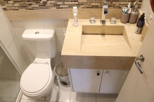 Banheiro 2 de apartamento para alugar com 2 quartos, 62m² em Lapa, São Paulo