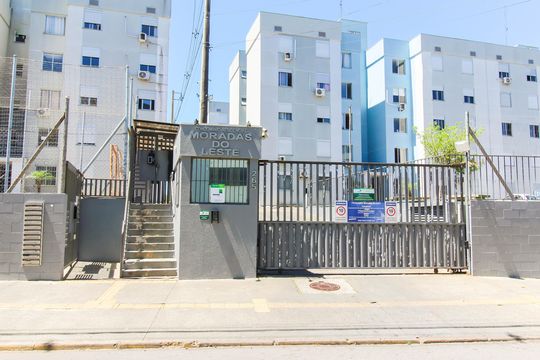 Fachada  de apartamento para alugar com 2 quartos, 48m² em Olaria, Canoas