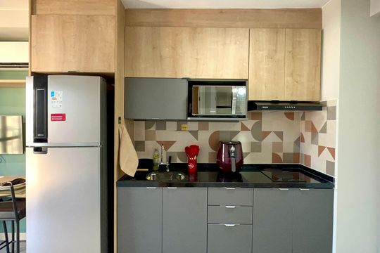 Cozinha de kitnet/studio para alugar com 1 quarto, 28m² em Pinheiros, São Paulo