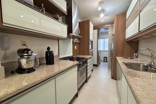 Cozinha  de apartamento para alugar com 5 quartos, 100m² em Centro, Florianópolis