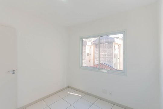 Quarto de apartamento para alugar com 2 quartos, 70m² em Grajaú, Rio de Janeiro