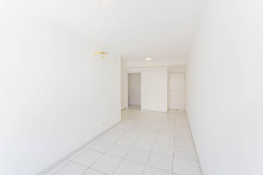 Sala de apartamento para alugar com 2 quartos, 70m² em Grajaú, Rio de Janeiro