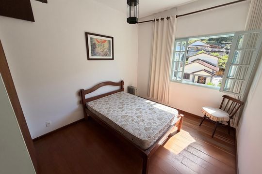 Casa para alugar com 5 quartos, 200m² em Quarteirão Ingelheim, Petrópolis