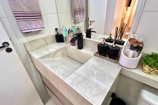 Banheiro da Suíte de apartamento para alugar com 3 quartos, 75m² em Centro, Guarulhos