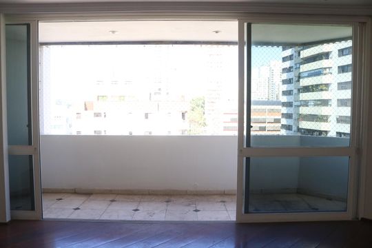 Varanda da Sala de apartamento à venda com 3 quartos, 232m² em Perdizes, São Paulo