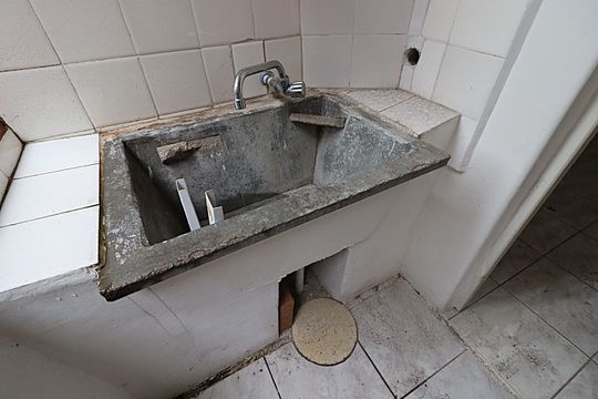 Área de serviço de apartamento para alugar com 2 quartos, 64m² em Bom Fim, Porto Alegre