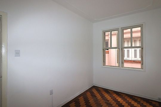 Quarto 1 de apartamento para alugar com 2 quartos, 51m² em Bom Fim, Porto Alegre
