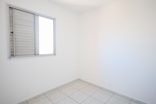 Quarto 2 de apartamento para alugar com 2 quartos, 47m² em Km 18, Osasco