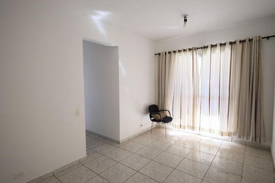 Apartamento para alugar com 2 quartos, 47m² em Km 18, Osasco
