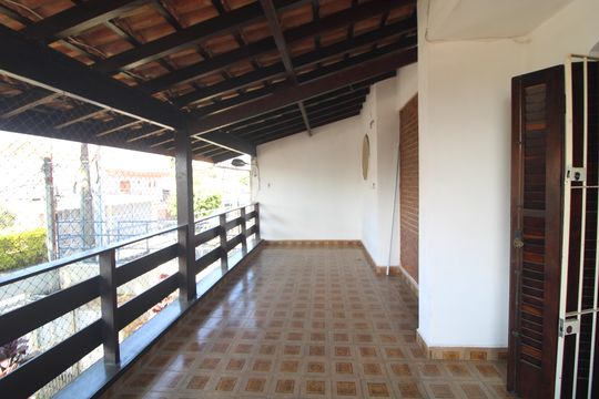 Varanda da suíte de casa para alugar com 3 quartos, 200m² em Jardim Teresa, São Paulo