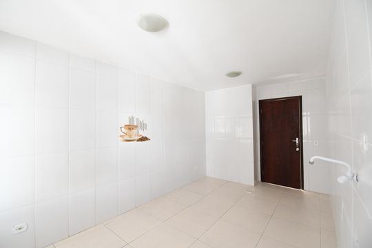 Cozinha de apartamento à venda com 3 quartos, 61m² em Bacacheri, Curitiba