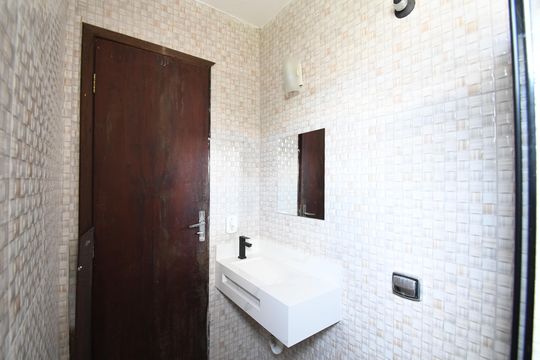 Banheiro da Suíte de apartamento à venda com 3 quartos, 61m² em Bacacheri, Curitiba