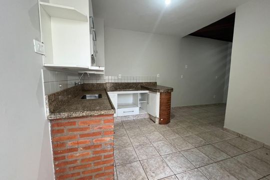 Área externa de casa para alugar com 3 quartos, 200m² em Tabajaras, Uberlândia