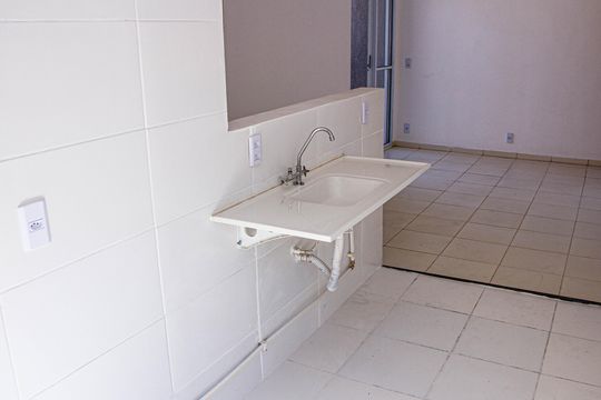 Apartamento para alugar com 2 quartos, 44m² em Guaratiba, Rio de Janeiro